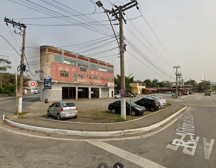 IMÓVEL COMERCIAL EM ITATIAIA - TERRENO COM ÁREA APROXIMADA DE 1.000m², com frente para faixa de domínio da RODOVIA PRESIDENTE DUTRA - um prédio com 03 andares, localizado em Itatiaia - RJ
