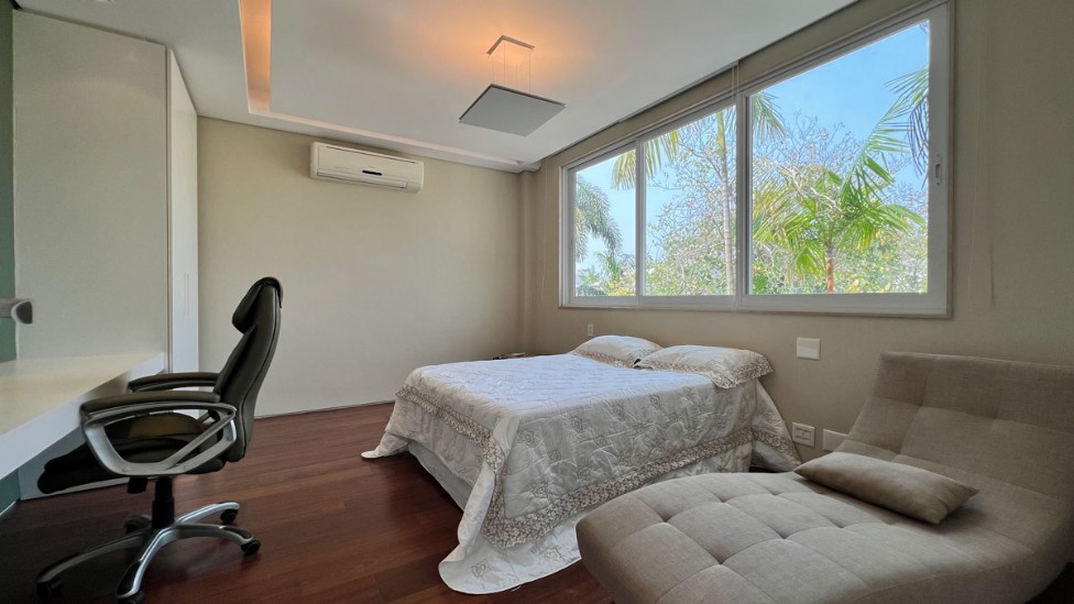 RESIDÊNCIA CINEMATOGRÁFICA NA BARRA DA TIJUCA/RJ - CONDOMÍNIO MALIBU - RUA MESQUITINHA Nº 35 - 827,00m² DE ÁREA CONSTRUÍDA, localizado em Rio De Janeiro - RJ