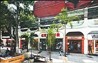 Imagem do imóvel RUA ATOR PAULO GUSTAVO (ANTIGA CORONEL MOREIRA CESAR), Nº 265, LOJA 122 - ICARAÍ - NITERÓI/RJ, localizada no 1º pavimento do edifício denominado Centro de Compras Icaraí, com uma vaga de garagem, toda