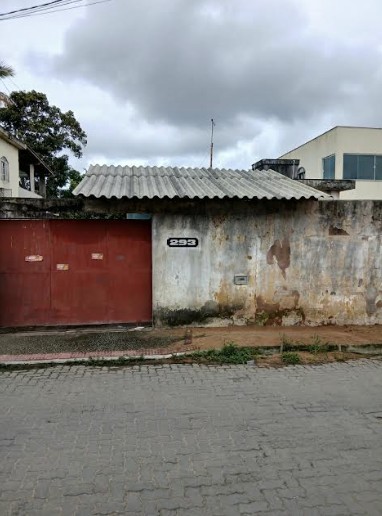 CASA EM MARATAÍZES/ES - RUA ODITE CAMPOS Nº 293 - LOTE 10 - QUADRA 39 - BAIRRO SANTA TEREZA — foto 3 de 4